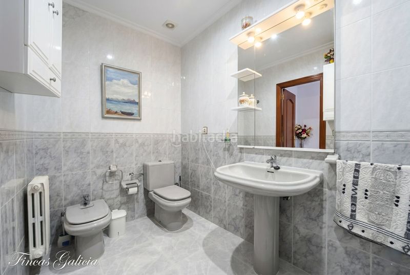 Foto 597f6051-40b9-46b8-a061-f0ca65506372. Casa aparellada amb calefacció aparcament a Verín
