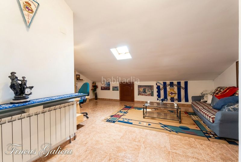 Foto b5a098e3-9135-45bd-a9c1-605c53f4e4a4. Casa aparellada amb calefacció aparcament a Verín