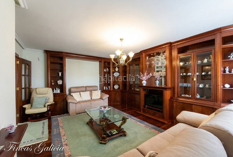 Foto e606316b-d535-4d97-9898-c855299485c4. Casa aparellada amb calefacció aparcament a Verín