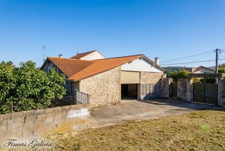 Doppelhaus in Verín. Casa a 11 km del centro de verin