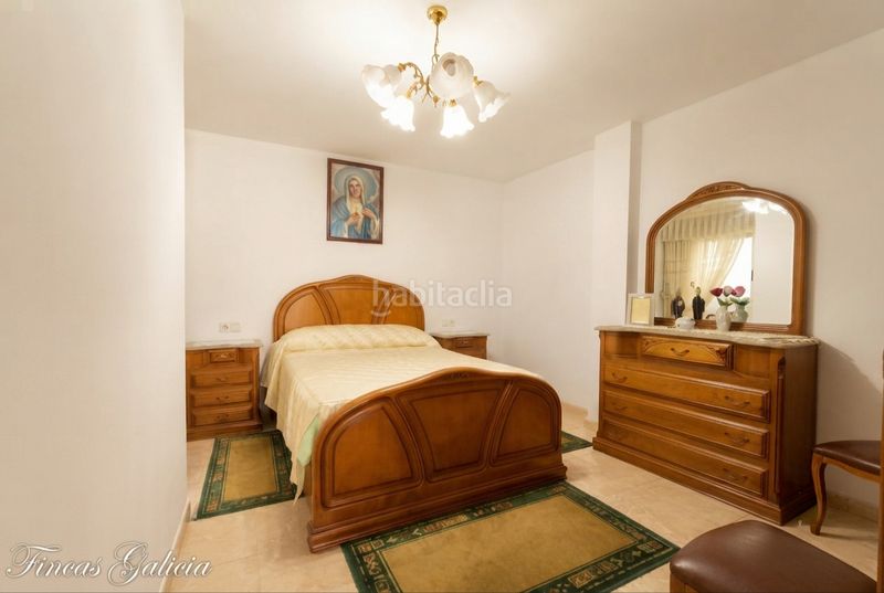 Foto a891022c-30a8-49fd-ad82-a399896740c9. Pis amb calefacció aparcament a Verín