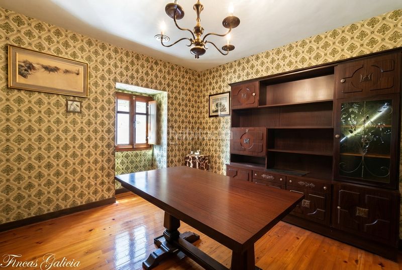 Foto 0a7a12c1-a968-4699-8ec7-3847a922609b. Casa amb aparcament a Verín