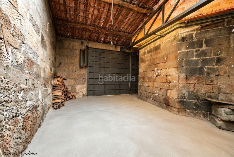Foto b3949e4b-b4e8-4217-8fb3-80d6d33a3d76. Casa amb aparcament a Verín