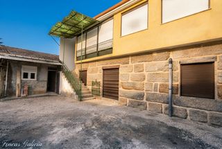 Maison jumelée à Monterrei. ??? ¡casa con gran potencial en el ayuntamiento de monterrei!