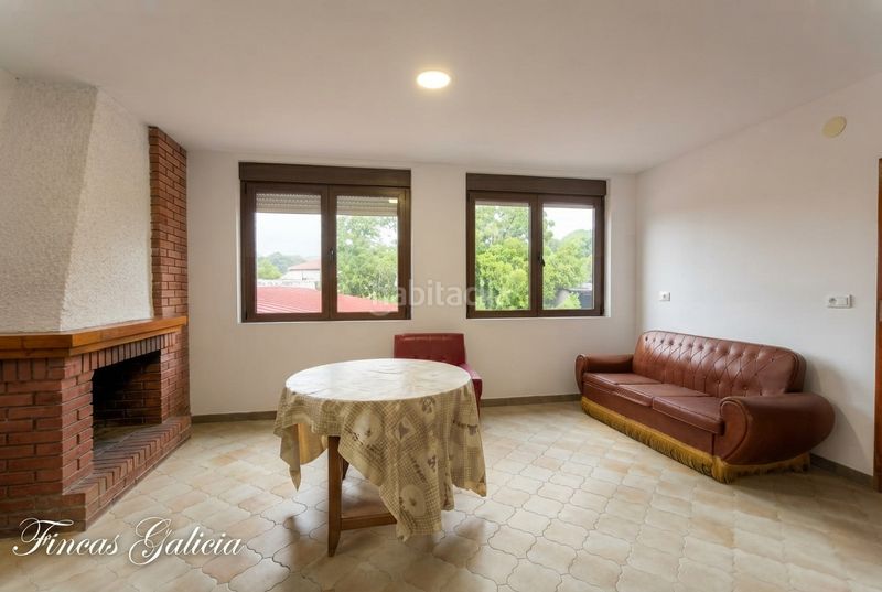 Foto fcd68f7c-e514-40ad-8c6c-cbd0e5e6e3bc. Casa adossada amb aparcament a Monterrei
