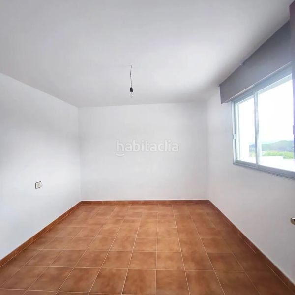 Foto e1dba338-c4e4-46a9-8bb2-99f86ff44eed. Casa ???? ¡casa de piedra con terreno edificable y más de 300 m²! ???? en Oímbra