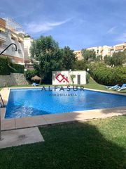 Rent Ground floor  Calle altabaca. Magnífico piso en cerrado de calderón