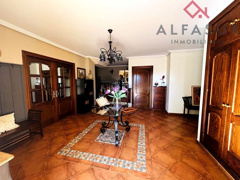 Foto 558d1343-d6cc-4506-aa82-e9b6308bebbe. Lloguer casa amb calefacció piscina a Puertosol Málaga