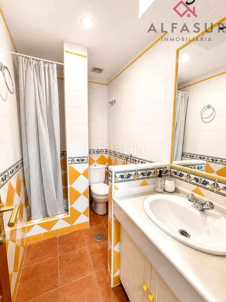Foto 152f83bf-68df-4dc0-acb8-f66253f0e014. Lloguer apartament amb aparcament a Parque Clavero Málaga
