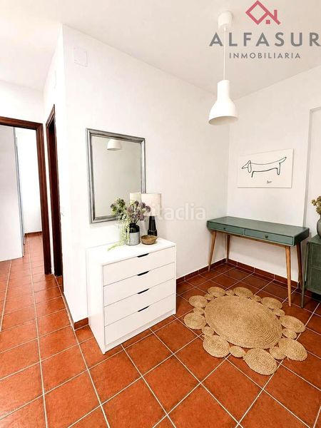 Foto 72570a57-4a64-4580-930a-c976b4d6e070. Lloguer apartament amb aparcament a Parque Clavero Málaga