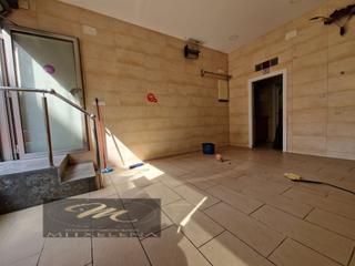 Location Local commercial à Santa María de Getxo. Algorta. bidezabal. junto al metro, cercano a ambulatorio y play