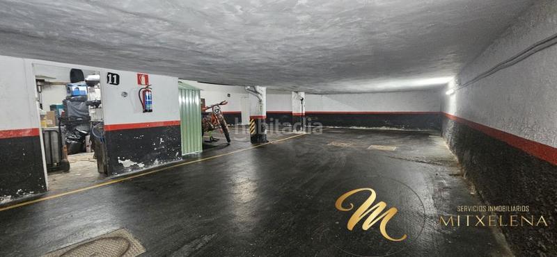 Foto 2b77fce9-3798-409d-a4b2-57a836acfc8c. Parking coche . zona malakate, inmobiliaria mitxelena ofrece en exclusiva, garaje cerrado hoy con puerta de trastero de unos 16 m2. en Getxo