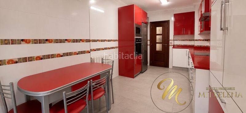 Foto 2392ed15-8e86-41b1-8465-1de0571102a6. Flat with heating parking in Polígono Rojo-Aldapa Getxo