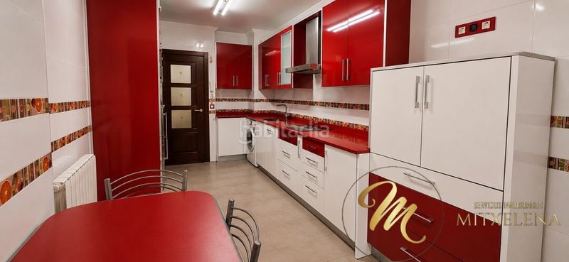 Foto f2b850b6-65bd-42d7-835d-b83341a9c875. Flat with heating parking in Polígono Rojo-Aldapa Getxo