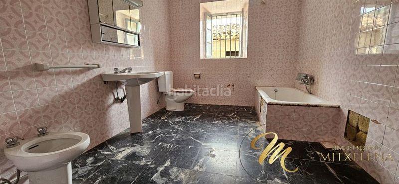 Foto aec47994-6781-45b8-8f14-795384a6ce45. Masia amb aparcament a Zeanuri