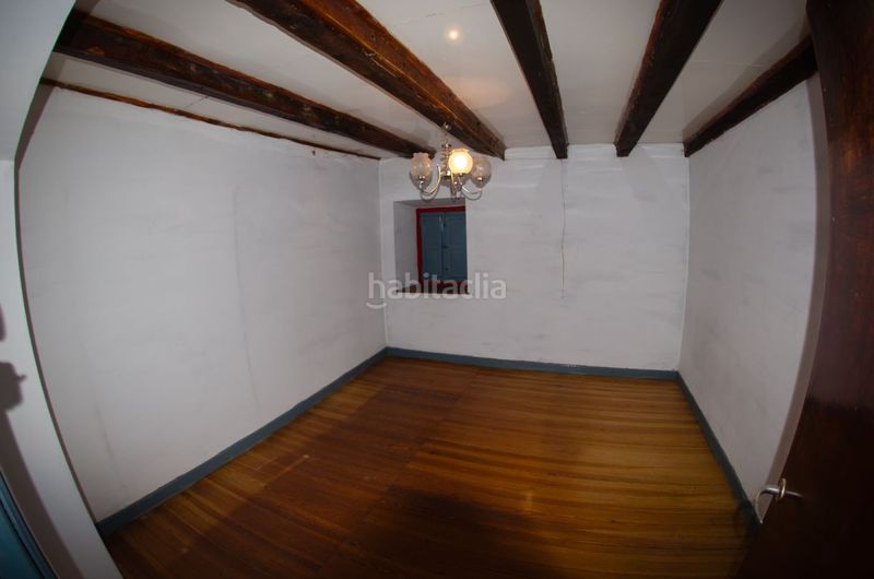 Foto b1731ea3-26d6-4b11-9e3a-01a8dd2c4ea2. Masia amb aparcament a Zeanuri