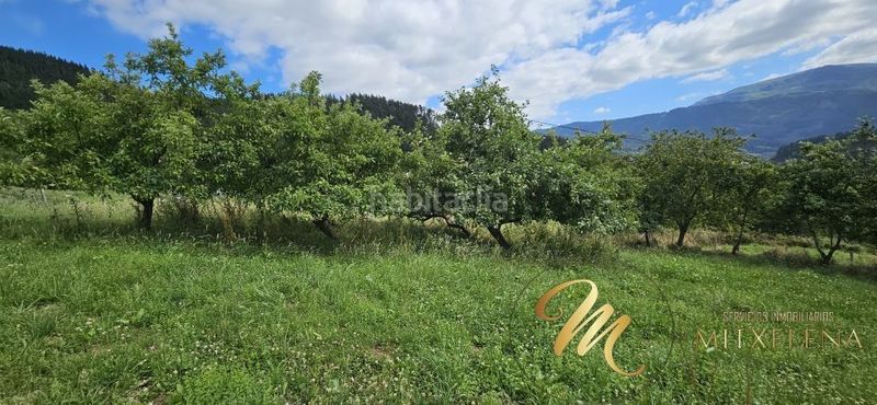 Foto b5d7f659-7ee7-4e06-91ba-44a1cbdb9694. Masia amb aparcament a Zeanuri