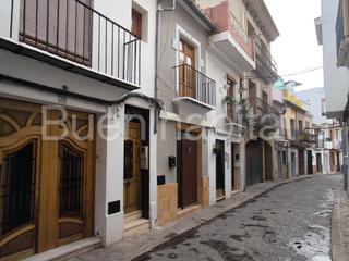 Casa  N/a. Casa de pueblo en venta en serra