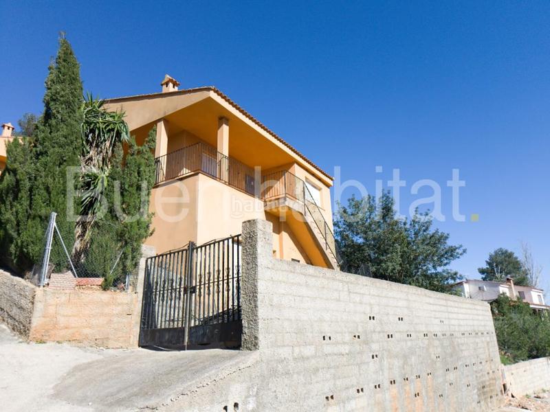 Foto 4a8d687c-7d4a-4f16-a892-730e570fdf97. Xalet amb aparcament a Turís