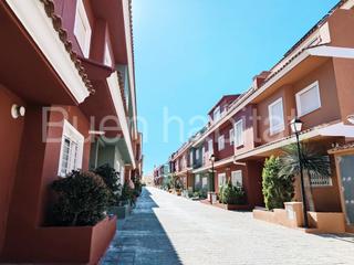 Chalet à San Antonio de Benagéber. Chalet adosado en venta en san antonio de benageber