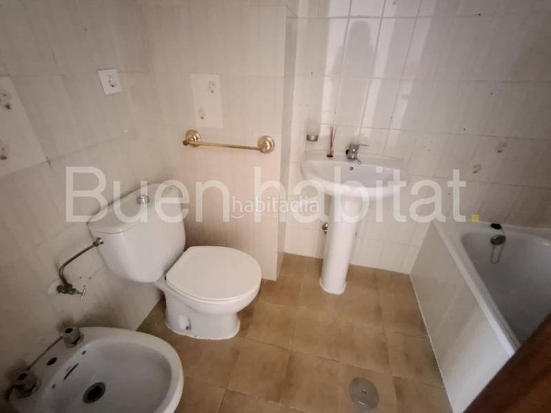 Foto 9da9af2c-fc32-4544-969f-68e6a96bad9a. Piso  en venta en la roda albacete en Roda (La)