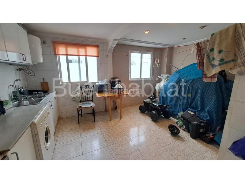 Foto fdb3f6ed-ea0e-4e76-a8d7-066ea6a08965. Piso en calle cervantes 25 piso de 3 habitaciones en venta valencia en Ador