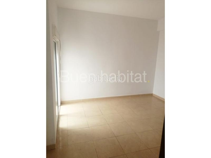 Foto 32ffb658-b3f8-4c4c-89d2-b8bf08d50302. Piso en calle n sra paciencia 107 viso en venta en Oropesa del Mar