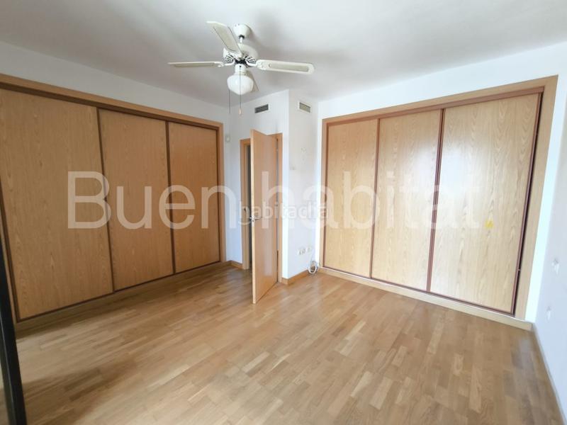 Foto 6412dce9-7f3a-4759-bbcd-ae10aee7a26e. Casa adosada en calle d'ares del maestrat 9 casa familiar en venta en Paterna