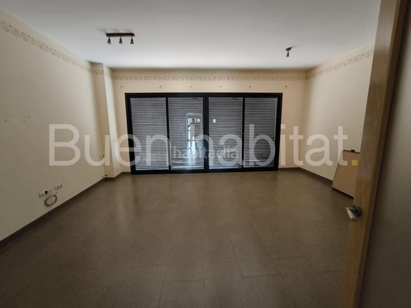 Foto 96bdd336-5e39-4c24-8abd-522a181e977e. Casa adosada en calle d'ares del maestrat 9 casa familiar en venta en Paterna