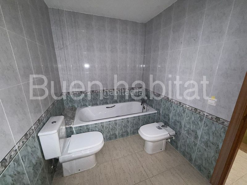 Foto 85bbaa3f-7321-436d-b136-4b71b9e0fe12. Casa adossada amb aparcament piscina a Calafell poble Calafell