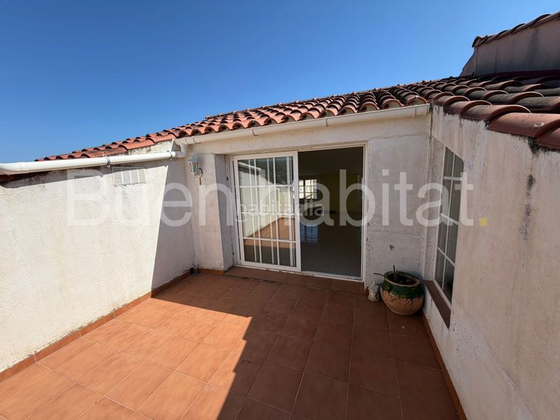 Foto 9abe8473-7cde-40a1-8d88-7ba9508f2c3d. Casa adossada amb aparcament piscina a Calafell poble Calafell