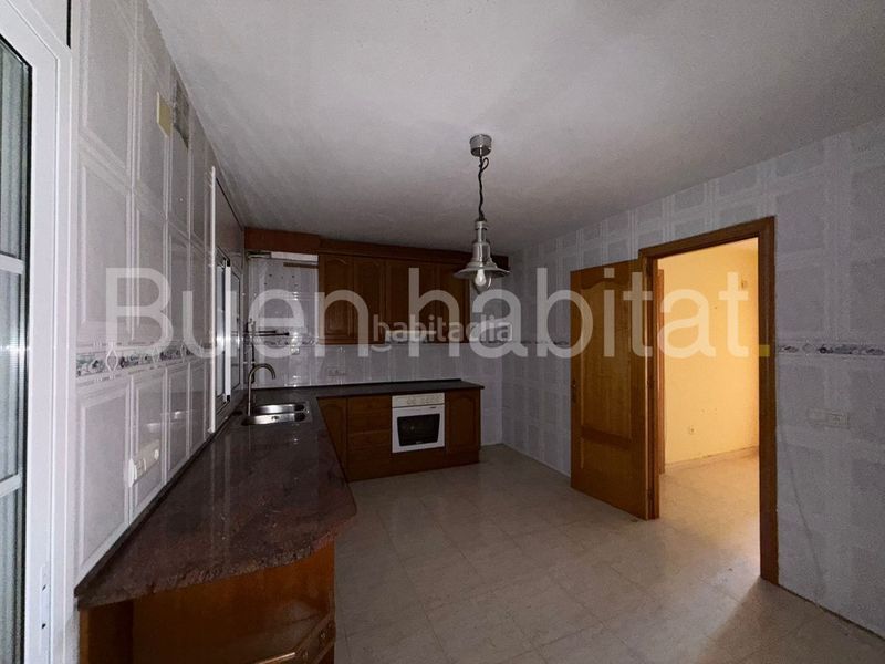 Foto b8f5ca9a-5f3b-4b93-8744-204e5a51adc6. Casa adossada amb aparcament piscina a Calafell poble Calafell