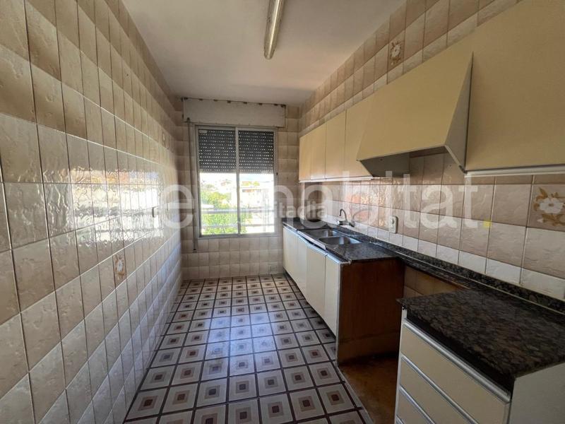 Foto 7ccb1545-6461-4ab9-9fbb-479815492f36. Pis a calle industria 6 a Santa Bàrbara