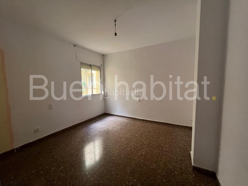 Foto 94d39820-c388-4208-9e0c-72dec65f07bc. Pis a calle industria 6 a Santa Bàrbara