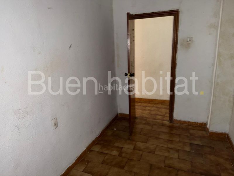 Foto 135b8f25-6649-44f9-9923-b97819e34e13. Pis a calle padre viñas 88 a Els Orriols Valencia