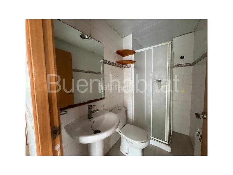 Foto 2b1e9020-f271-4289-96b2-70cce2972d24. Pis a calle tarragona de 21 a Centre Salou