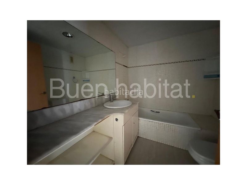 Foto 85cc9fb9-e134-43e7-be67-2ece5cb00521. Pis a calle tarragona de 21 a Centre Salou