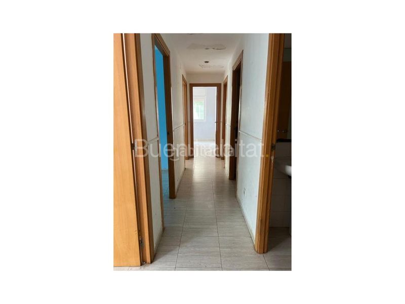 Foto bc07ff0b-3bb5-404d-a5a6-e07c6b4b6f83. Pis a calle tarragona de 21 a Centre Salou