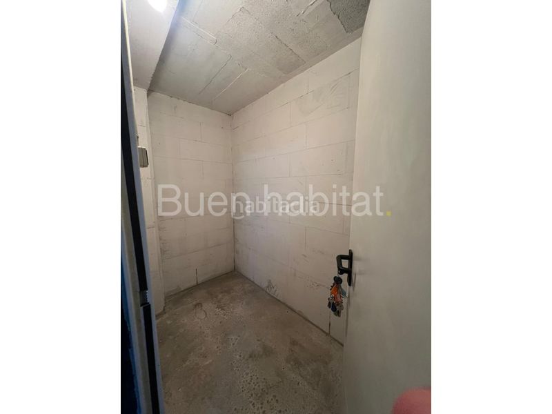 Foto d8e37a63-818f-45e4-a116-e3f48a95111b. Pis a calle tarragona de 21 a Centre Salou