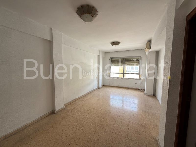 Foto e5d2b211-aa19-45c6-85ba-9ac95fae3323. Pis a Vara de Quart Valencia