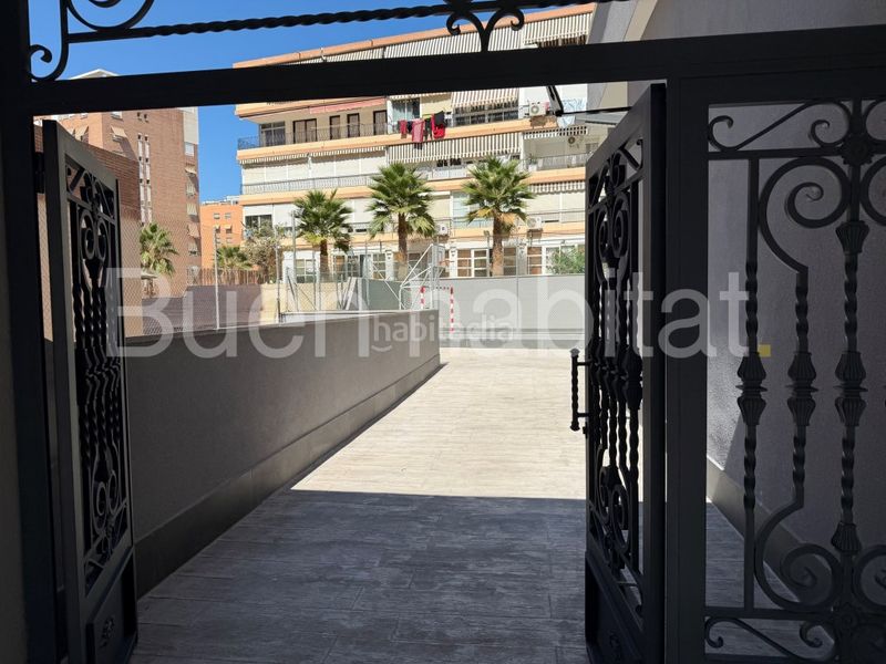 Foto dfd8725b-cbe5-442c-b8c3-6d0ecf3f66d5. Pis amb aparcament piscina a Albufereta Alicante
