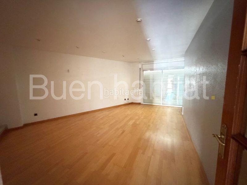 Foto 5779ab69-8ebf-4f48-a0a9-7ce16ff1dbd3. Ático atico duplex en venta. rubi. en Ca n´Oriol Rubí