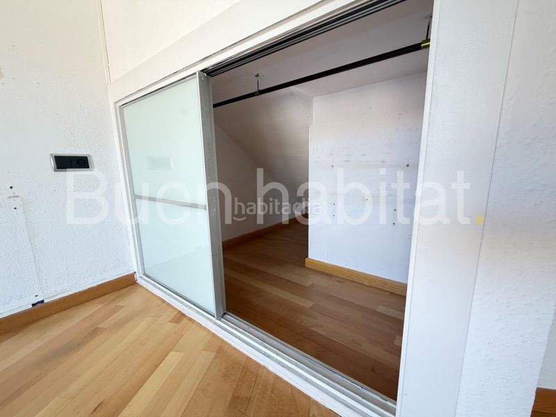 Foto 5b11ff43-9bca-4f50-b843-fd7a02918267. Ático atico duplex en venta. rubi. en Ca n´Oriol Rubí