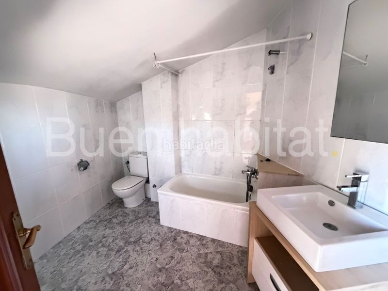 Foto 7697f44d-6494-4942-a324-dcbb55844047. Ático atico duplex en venta. rubi. en Ca n´Oriol Rubí