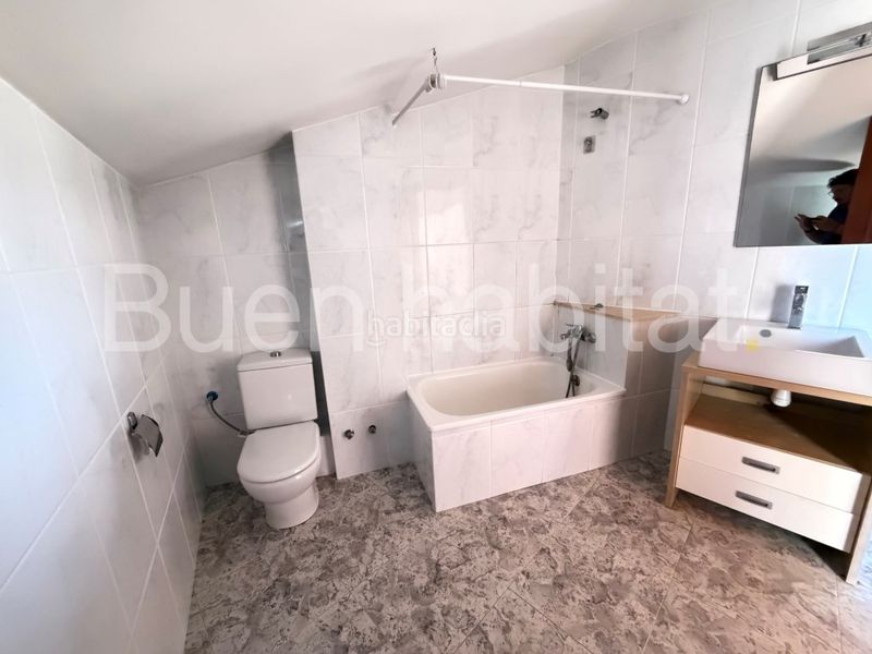 Foto a6d84e50-4d10-49b0-9dab-de0fe9191934. Ático atico duplex en venta. rubi. en Ca n´Oriol Rubí