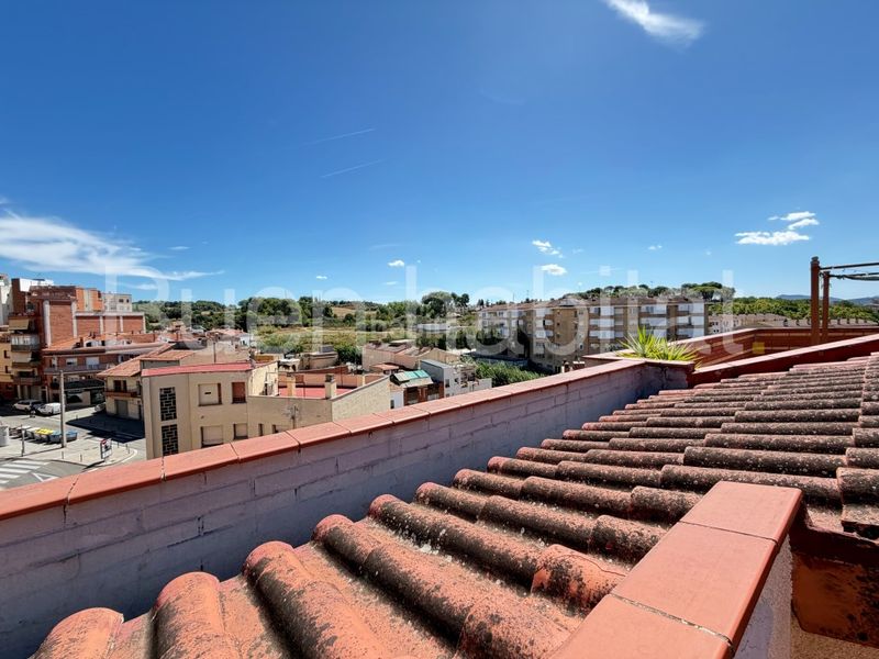 Foto d857aaa4-c5b4-45b6-8da8-7ec7fad33029. Ático atico duplex en venta. rubi. en Ca n´Oriol Rubí