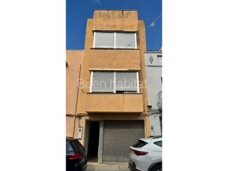 Reihenhaus  Calle d'amunt. Dos casas colindantes por 125.000  en vilanova dalcolea
