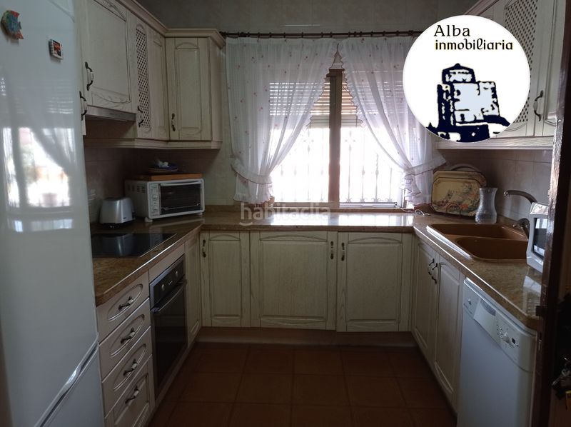 Foto c75f5638-f5cb-4ea3-a09e-d97794bcbb30. Chalet  independiente en Alba de Tormes