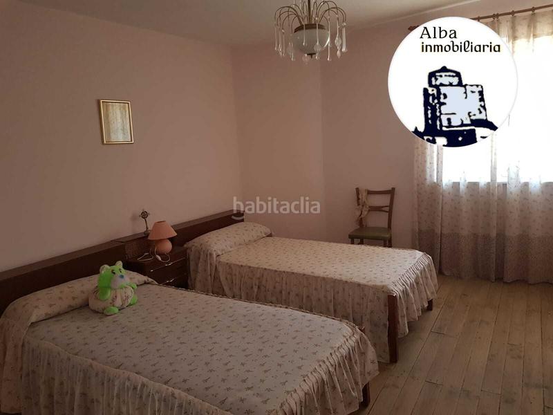 Foto 7b58893a-afd4-4193-b158-0fcf05c62541. Casa en calle salas pombo 2 casa en Éjeme