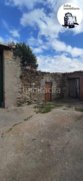 Foto 3351e0c4-f705-43b2-ab50-9961c22d93f5. Casa a calle mercado 9 a Alba de Tormes